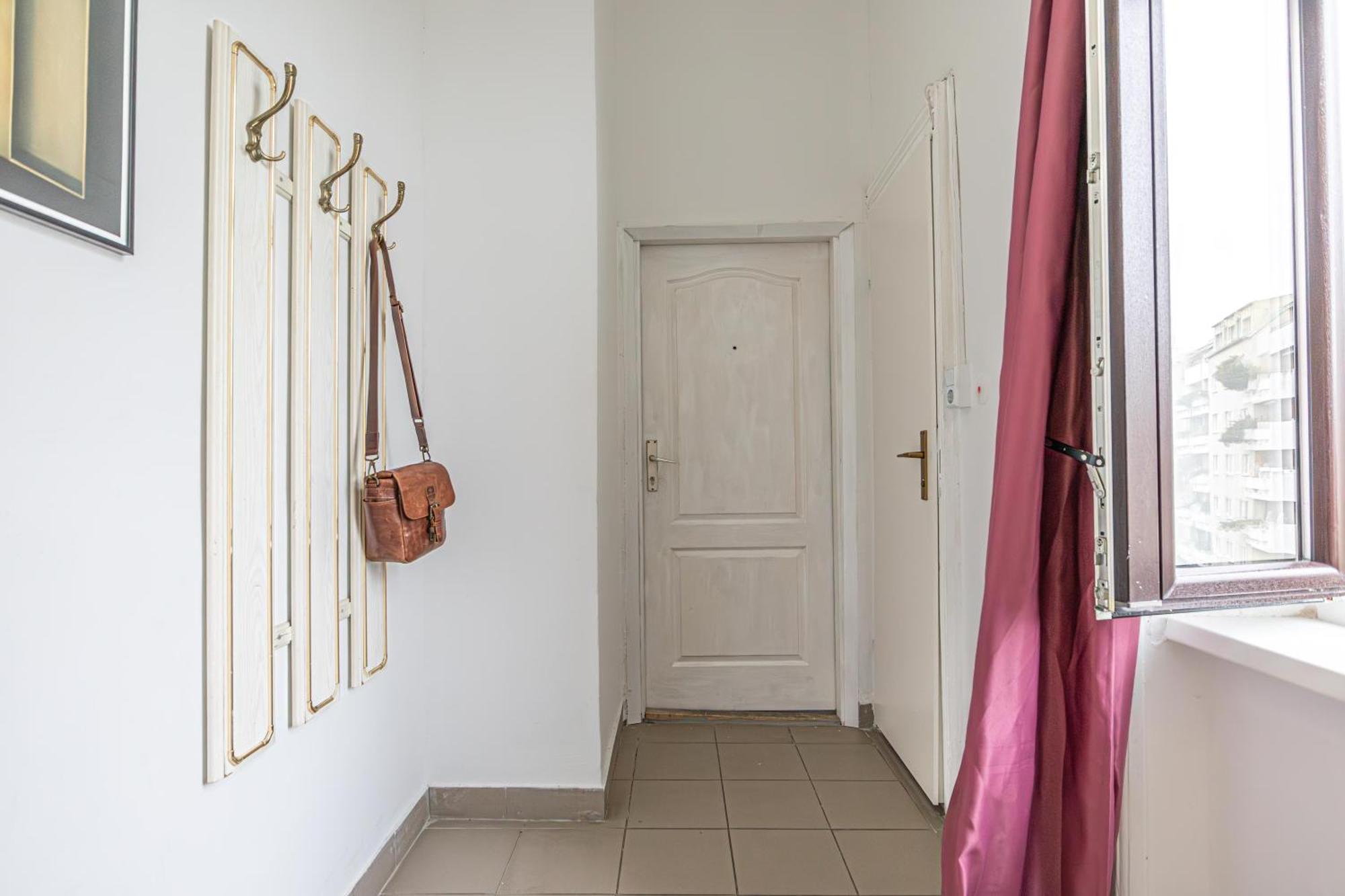 Superb 2br Very Spacious At The Millenium Tower Apartment Wien